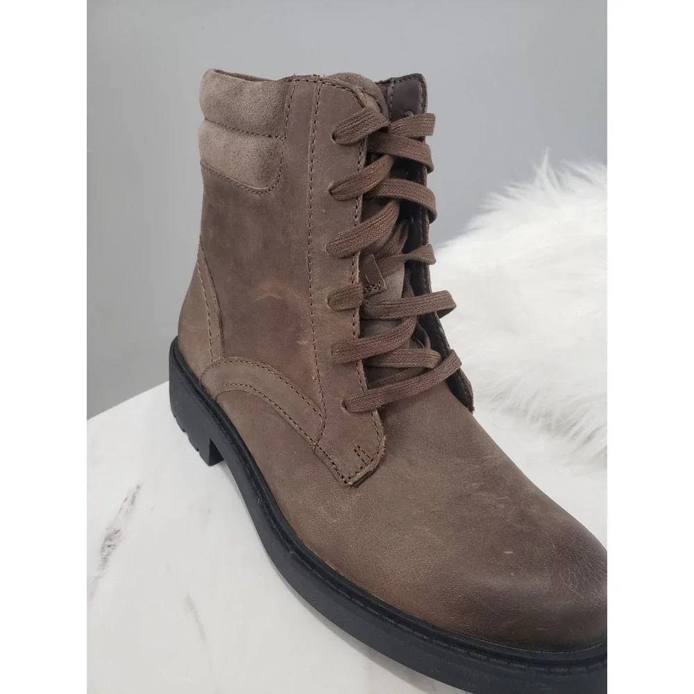 NEW NO BOX SZ 6 Clarks Orinoco 2 Spice Taupe Nubuck BOOTS BOOTIE SIDE ZIP COMBAT